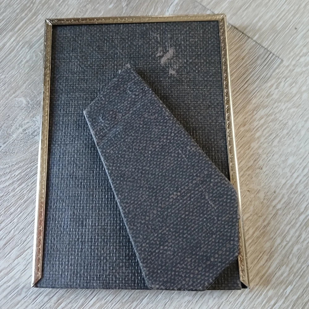 Vintage 60's Intercraft Photo Frame Gold Tone Metal Decor Easel MCM - 3.5 x 5